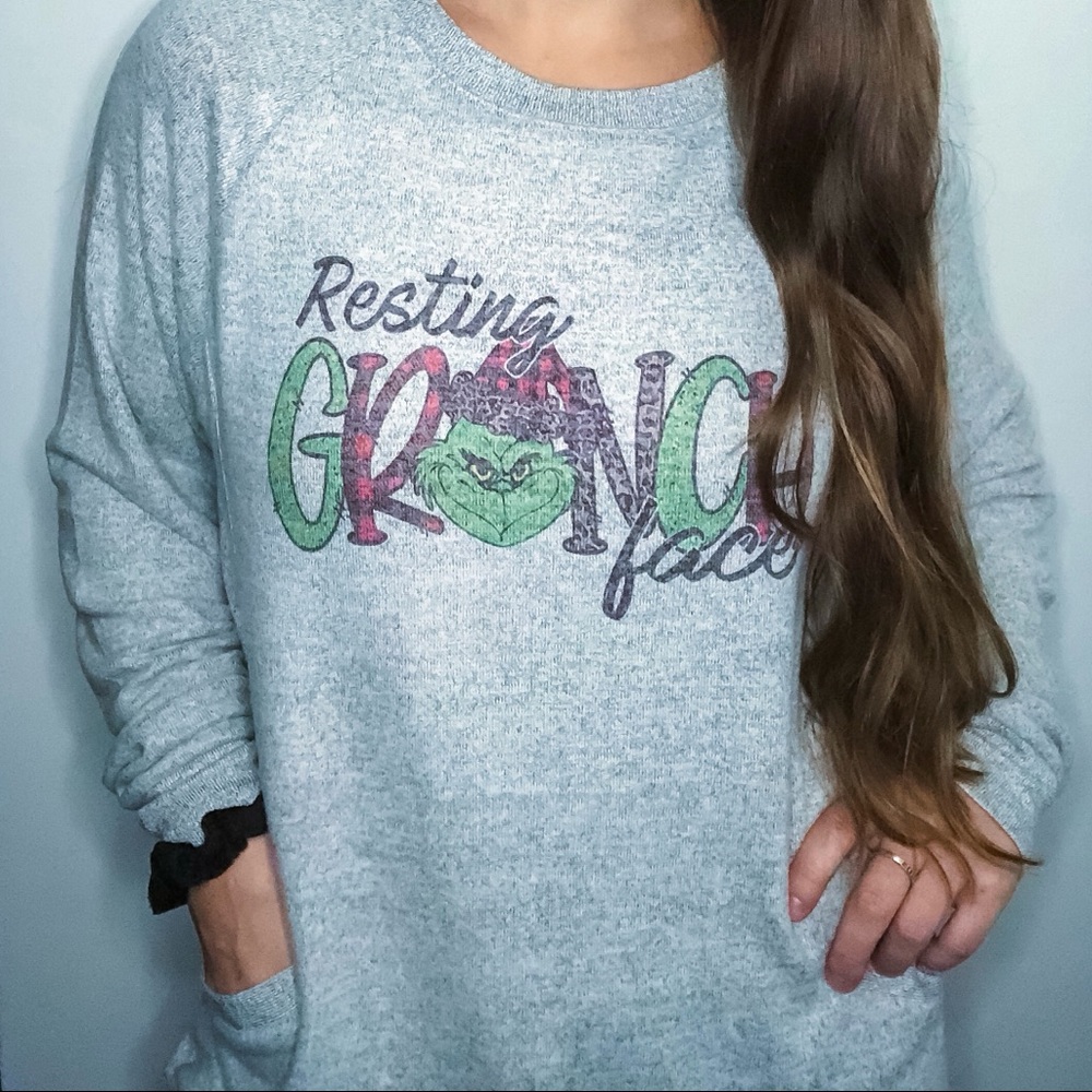 Resting grinch face - Picture 2 of 2